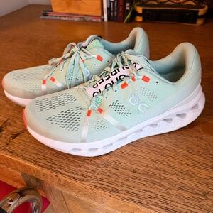 On Running Cloudsurfer Creek White: size 44, Men's size 10